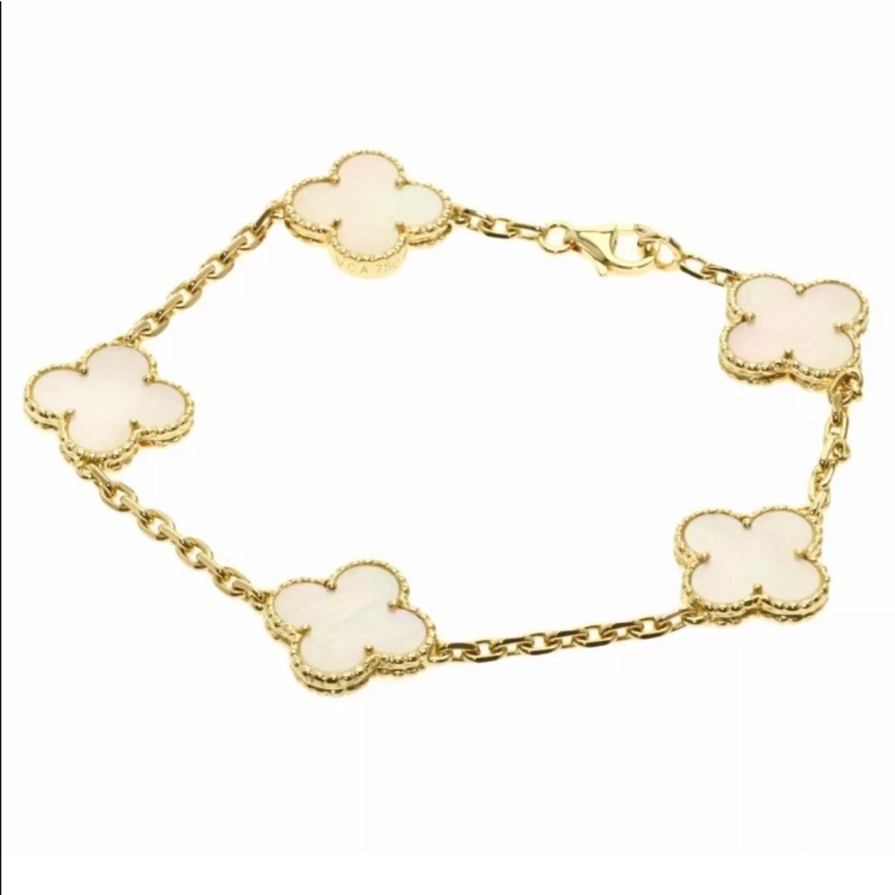 Van cleef & Arpels Alhambra bracelet